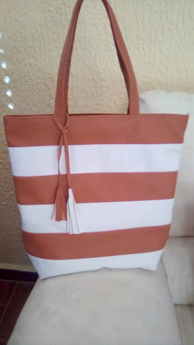Carteras, Baúles Y Más En Semicuero Cómodos Y Muy Practicos