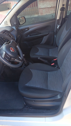 Fiat Uno 1.0 Attractive Flex 5p