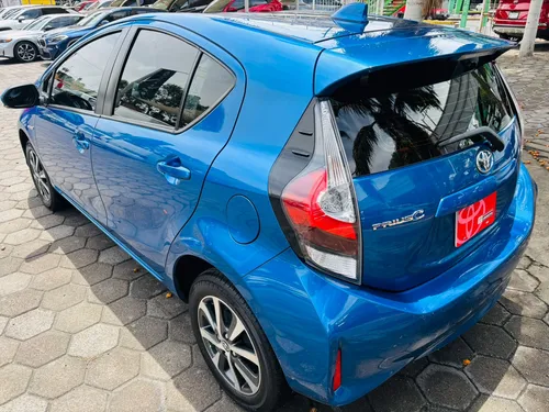 Toyota Prius 2021