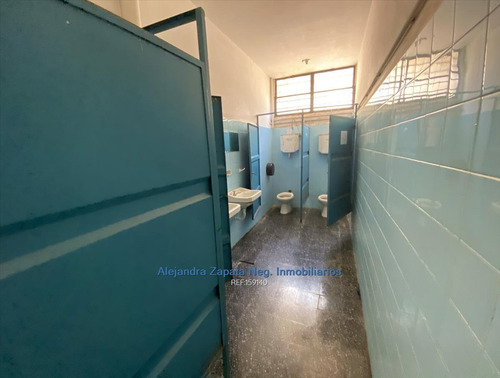 Local Comercial O Depósito En Villa Muñoz Con Doble Entrada