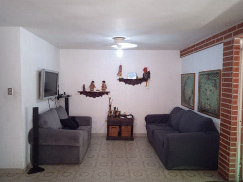 Yonny Silva Rentahouse Carabobo Vende Excelente Casa En Las Clavellinas Valencia Rcys 23-31050