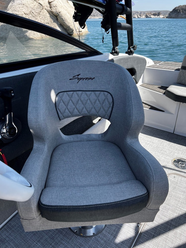 Lancha Geuna F212 Supreme Con Mercury 150hp Xl 4 Tiempos