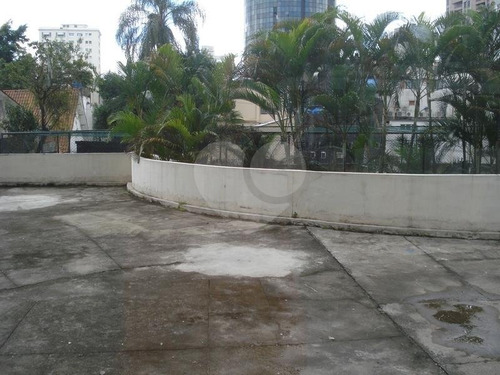 Imagem 10 de 15 de Apartamento A Poucos Metros Do Clube Pinheiros, 400mts Com Terraço.. - Reo98643