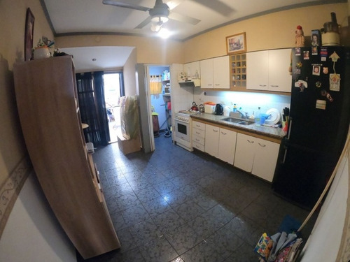 Imagen 6 de 11 de Triplex En Venta En Villa Luzuriaga