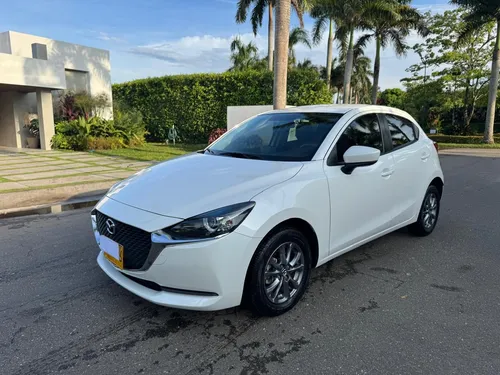 Mazda 2 Touring 1.5 At