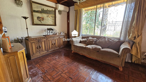 Se Vende Amplia Casa En Comuna De San Miguel,
