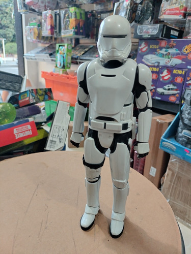 Figura De Acción Stormtrooper Básico Star Wars (Usado)