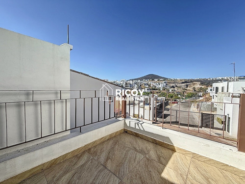 Estupenda Casa En Juriquilla Con Recámara En Planta Baja