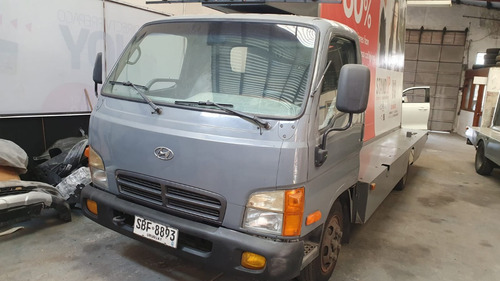Hyundai Hd 65 Cabina Chasis Con Piramide Publicitaria