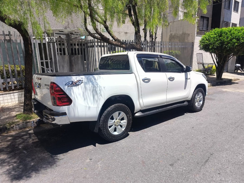 Toyota Hilux 2.8 SRV 4X4 CD 16V DIESEL 4P AUTOMÁTICO