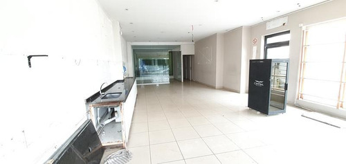 Imagen 3 de 10 de Local 513 M2 Cubiertos En Excelente Ubicacion-en Venta