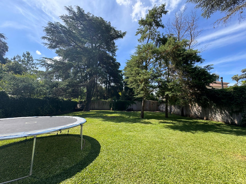 Casa 5 Ambientes Estilo Moderno - Parque Leloir