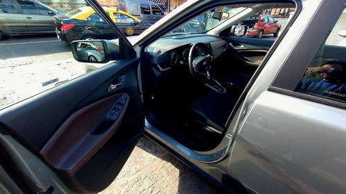 Chevrolet Montana 1.2 T Premier At