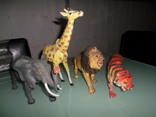 4 Figuras De Aimales De La Selva-leon/tigre/elefante/jirafa