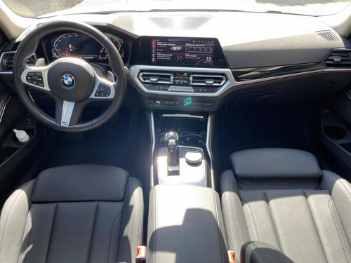 Imagen 9 de 14 de Bmw Serie 3 2019 3.0 330i Sedan Sport Line 252cv