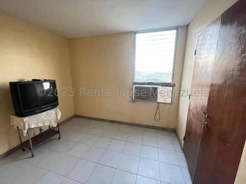 En Venta Apartamento En Club Hipico Las Trinitarias Barquisimeto Jrh 3 Habitaciones 2 Banos
