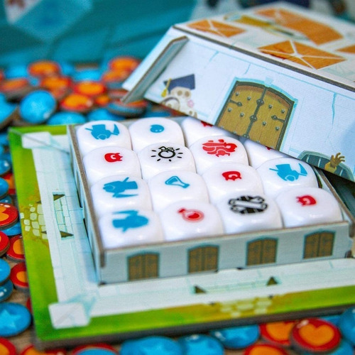 Juego De Mesa Dungeon Academy Bureau Muy Lejano
