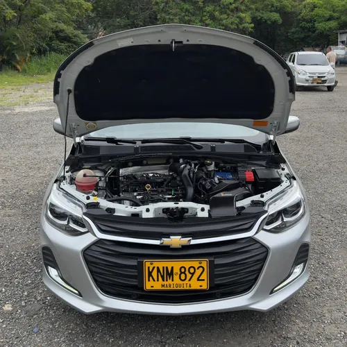 Chevrolet Onix 1.0T Premier Hatch At