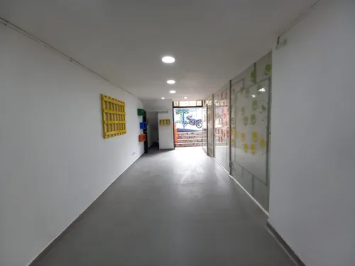 Local En Arriendo En Versalles (279059897).