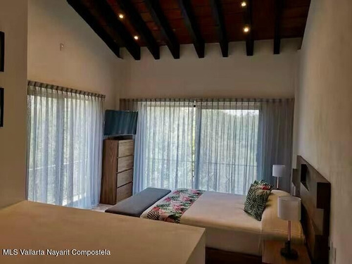 Plaza Marina 204-a