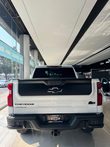 Chevrolet Cheyenne 6.2 Doble Cab Zr2 Bison 4X4 At