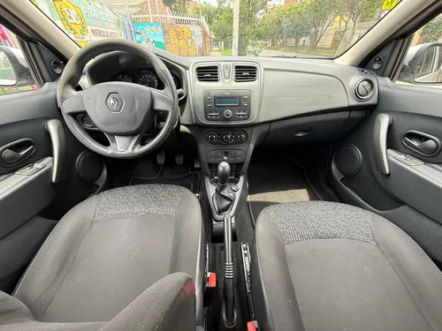 Renault Logan 1.6 Authentique