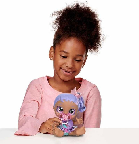 Muñeca Fifi Flutters, Baby Sister - Kindi Kids