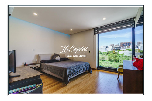 Residencia Con Cascada Y Alberca - Zibatá Qro.