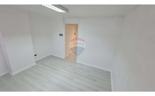 Recién Remodelada P. Ahumada: Ideal Profesionales