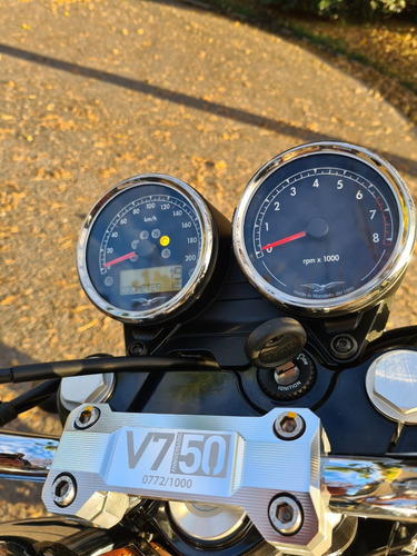 Moto Guzzi V7 Iii 50 Aniversario
