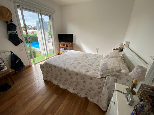 Casa En Villa Martita Sobre Calle Grassi, Santa Rosa, La Pampa