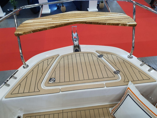 Lancha Triton Flyer 38 T-top || Zero ||
