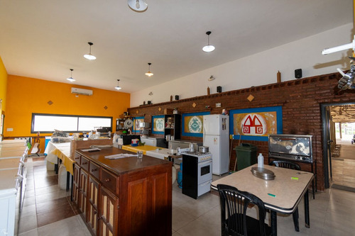 Venta Complejo Gastronómico - Parador Rural
