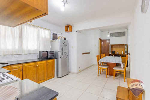 Casa En Venta 3 Dormitorios +quincho +consultorio