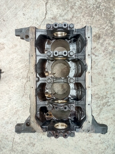 Bloque Motor 1.8 Standard Ford Láser 95-97 Usado 