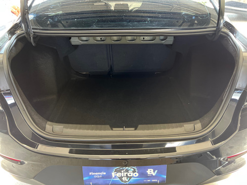 Chevrolet Onix plus 1.0 Lt 4p