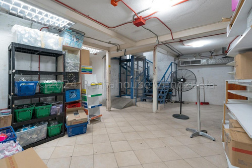 Se Vende Espectacular Local-edificio En Los Chaguaramos Mls 25-5059