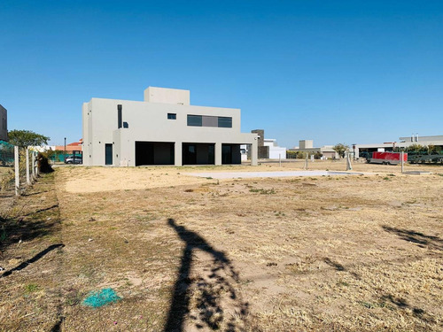 Imagen 19 de 22 de Venta Casa A Estrenar En La Cascada Country Golf