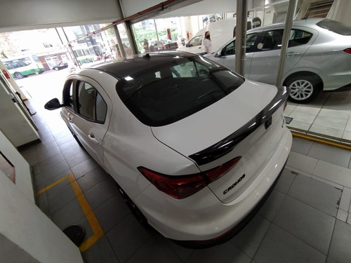 Imagen 3 de 9 de Fiat Nuevo Cronos Hgt 1.8 0km 2022 #ventre