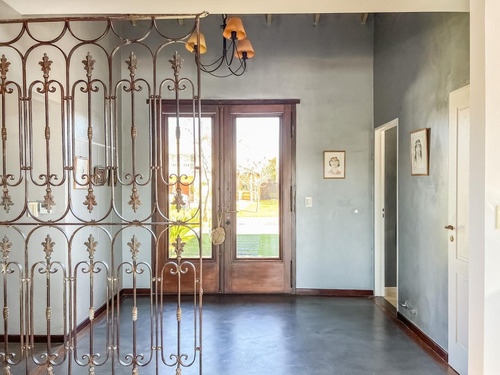 Imagen 3 de 30 de Casa A La Venta Al Río - Barrio San Isidro Labrador- Benavidez-tigre