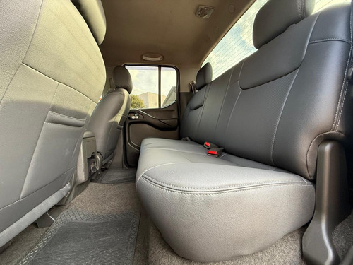 Nissan Frontier 2.5 SV ATTACK 4X4 CD TURBO ELETRONIC DIESEL 4P MANUAL