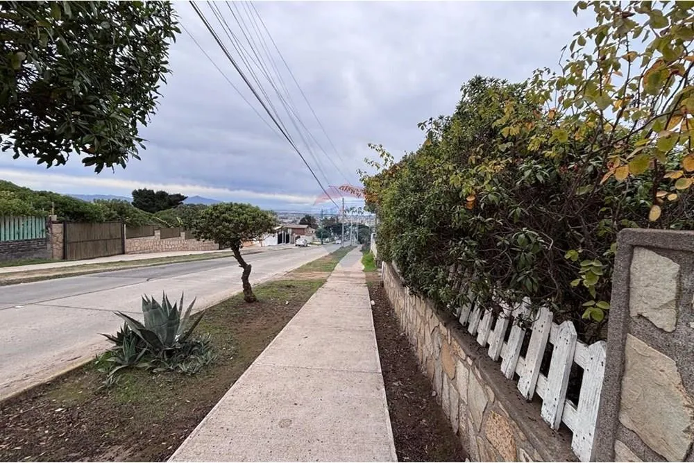 Imagen 5 de 30 de Amplia Casa Con Terreno De 1.000 M² En Quintero