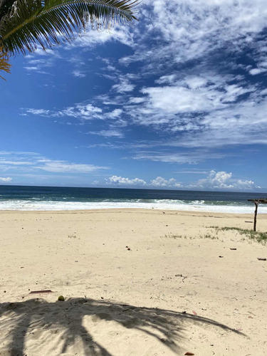 En Venta Casa En La Playa Con Amplio Terreno