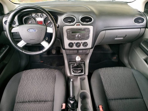 Focus Sedan 1.6 Gl Sedan 8v Flex 4p Manual
