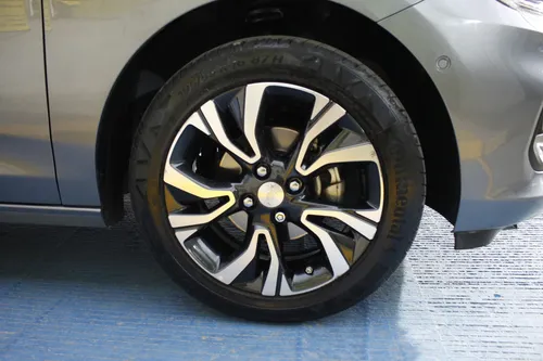 Chevrolet Onix 1.0T Premier Sedan At