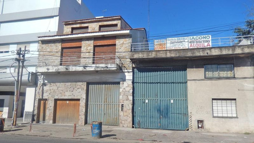 Imagen 2 de 7 de Sobre Av.calchaqui 4 Terrenos: Galpon De Losa + Casa + Depto + 2 Lotes Libres.