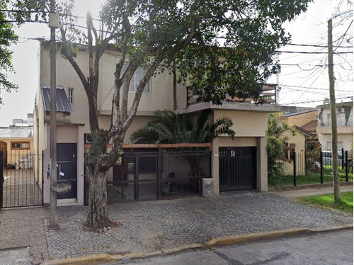 Venta Casa Multifamiliar Con 3 Unidades De 2 3 Y 4 Ambientes Independientes - Garage - Jardin - 4 Baños- 7 Dormitorios - Vicente Lopez Carapachay Villa Adelina - Santiago Del Estero 5400 