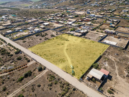 Terreno Con Factibilidad De Luz Y Agua En Cruz De Cañas