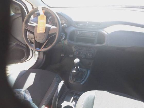 Imagem 3 de 9 de Chevrolet Onix 1.0 Mpfi Joy 8v Flex 4p Manual