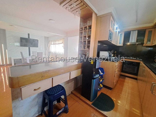Rent-a-house Vende Espectacular Penthouse, Edificio Aurora, Zona Centro, Cagua, Estado Aragua, 25-23168 Gf.